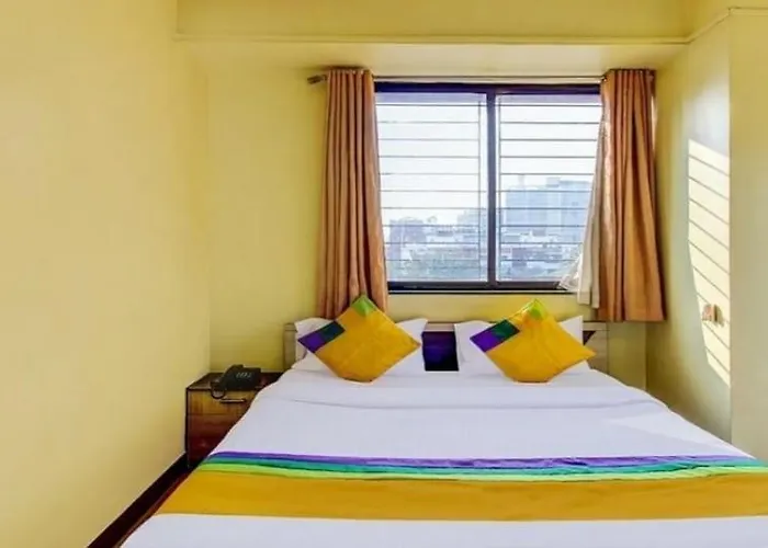 Coronet Luxurious Apartment